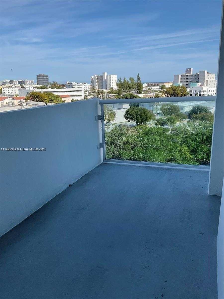 Small Image of 7441 WAYNE AVE #6J, Miami Beach Number 23