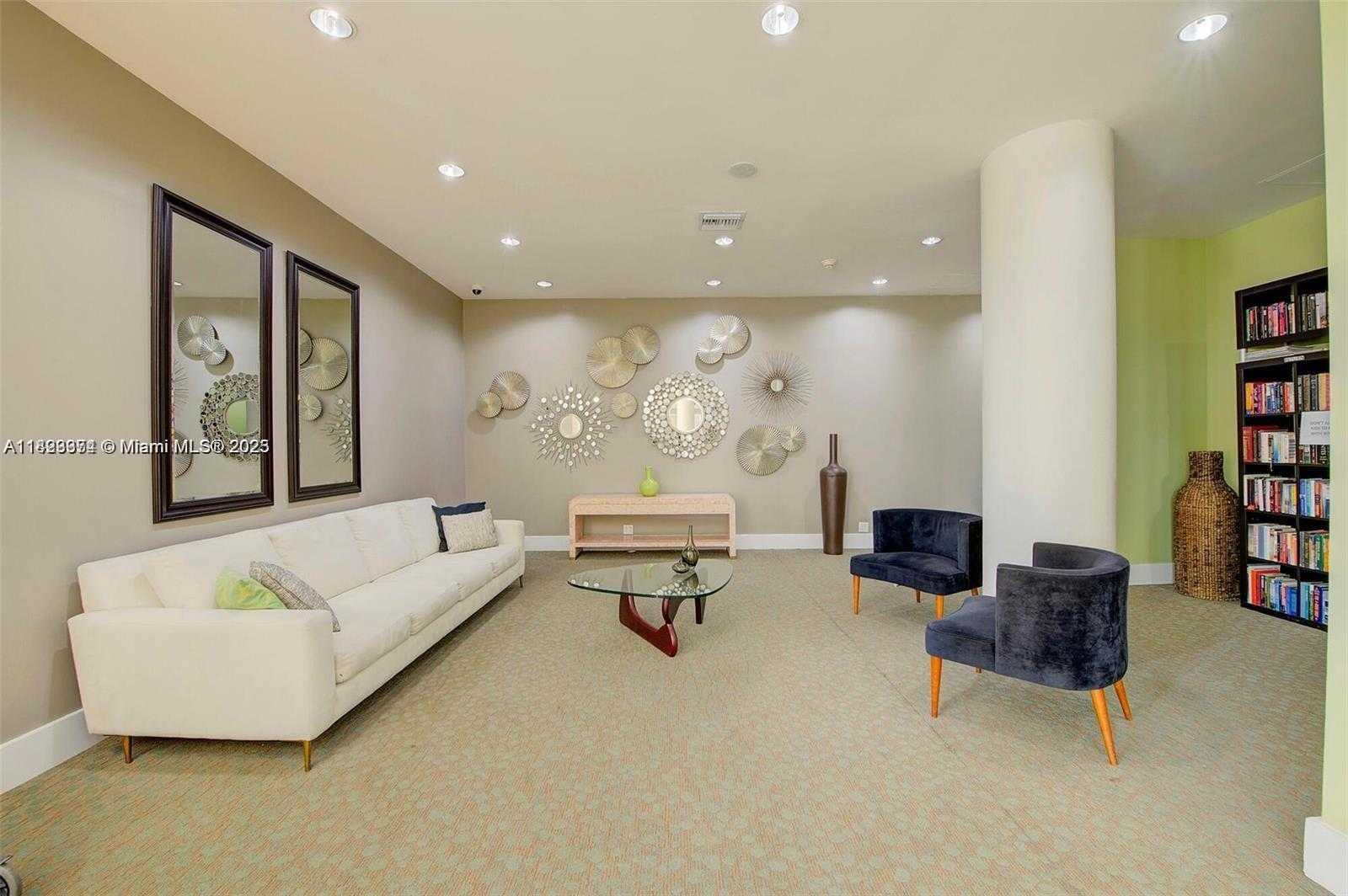 Small Image of 7441 WAYNE AVE #6J, Miami Beach Number 28