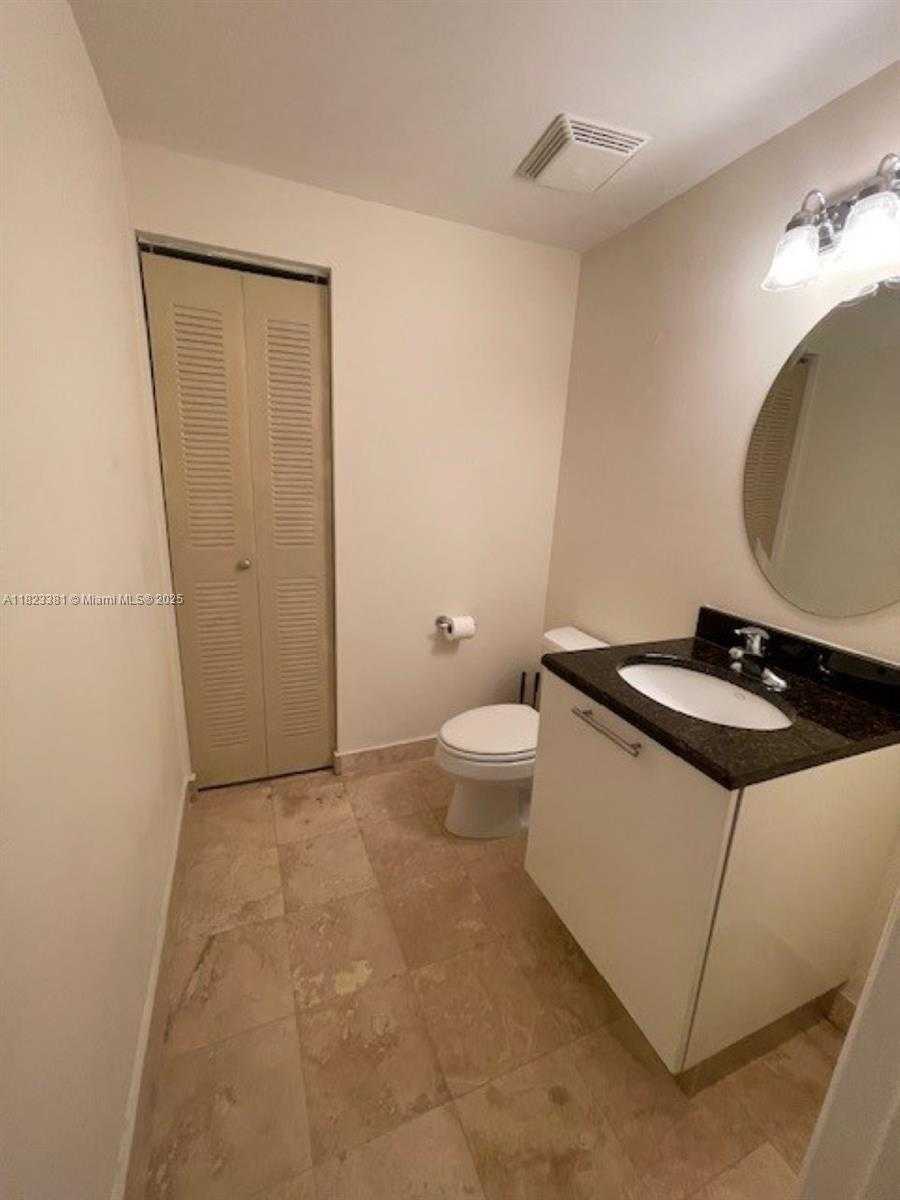 Small Image of 3339 VIRGINIA ST #204, Miami Number 10