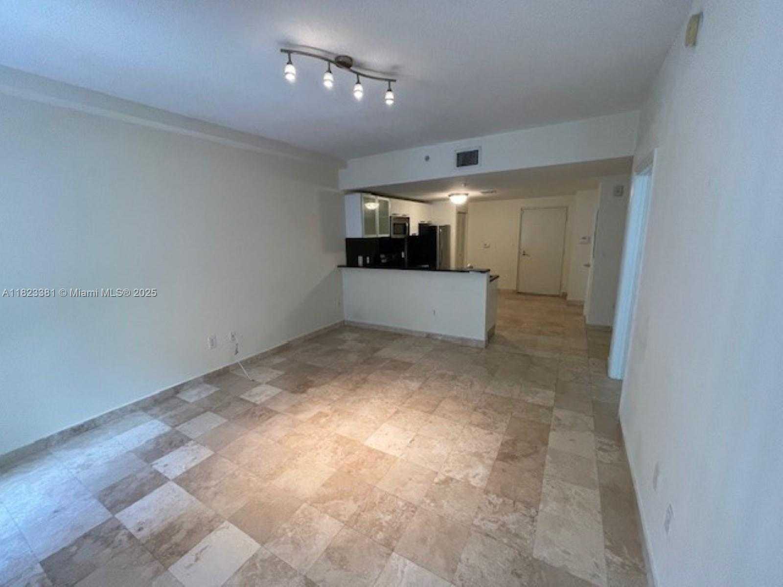 Small Image of 3339 VIRGINIA ST #204, Miami Number 4