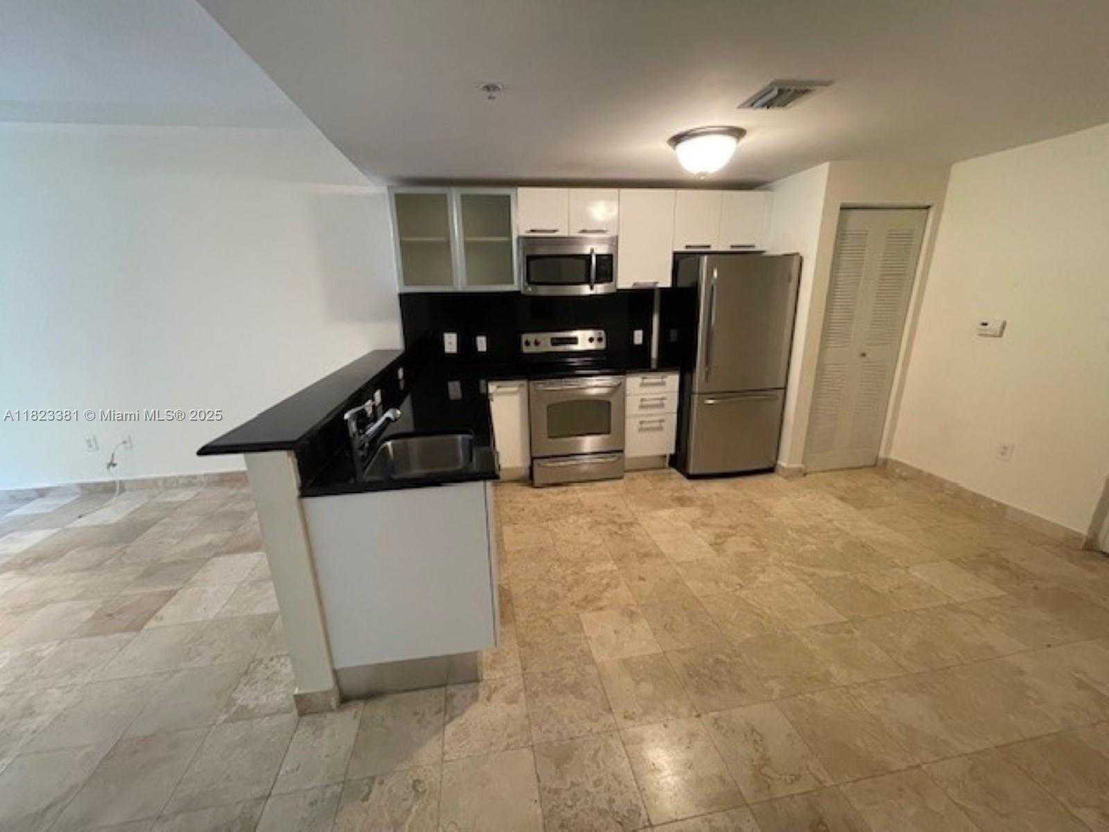 Small Image of 3339 VIRGINIA ST #204, Miami Number 6