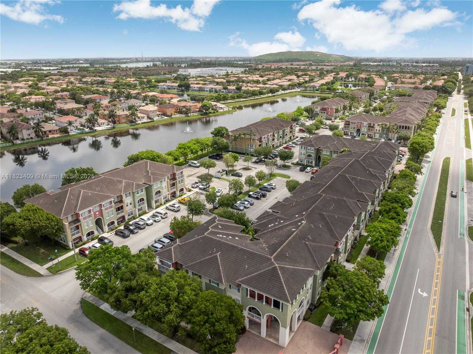 Small Image of 11002 NORTH WEST 83RD ST #204, Doral Number 21