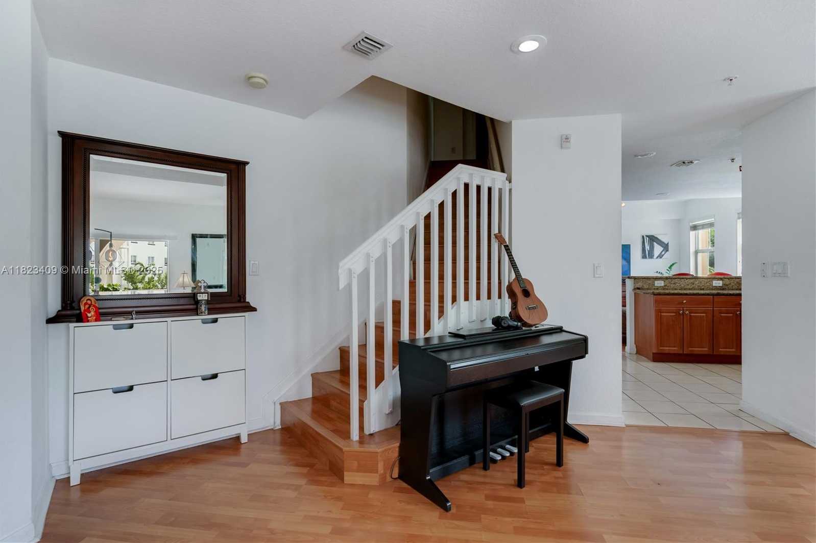 Small Image of 11002 NORTH WEST 83RD ST #204, Doral Number 6
