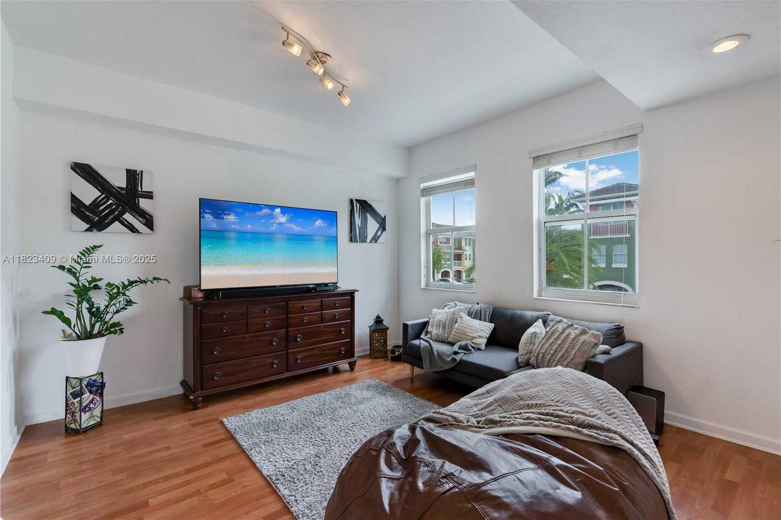 Small Image of 11002 NORTH WEST 83RD ST #204, Doral Number 8