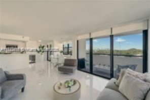 Small Image of 2555 COLLINS AVE #702, Miami Beach Number 11
