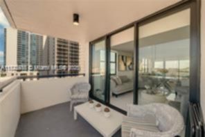 Small Image of 2555 COLLINS AVE #702, Miami Beach Number 20