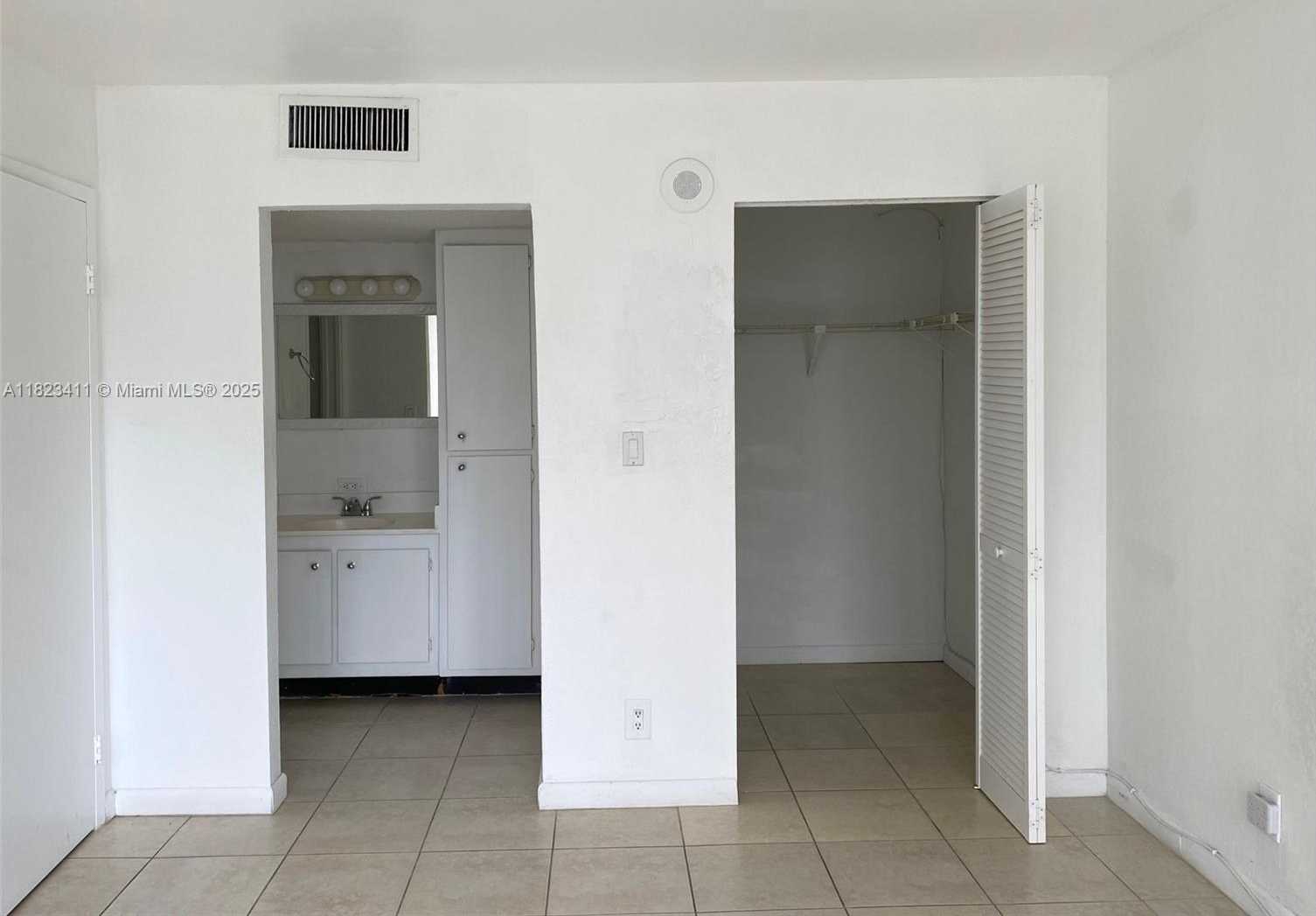 Small Image of 17011 NORTH BAY RD #711, Sunny Isles Beach Number 15
