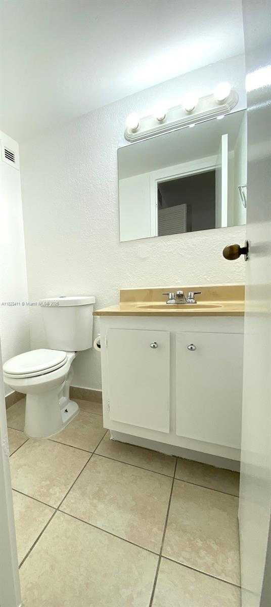 Small Image of 17011 NORTH BAY RD #711, Sunny Isles Beach Number 18