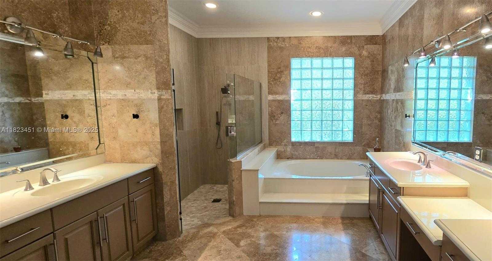 Small Image of 15066 SOUTH WEST 39TH ST, Davie Number 14