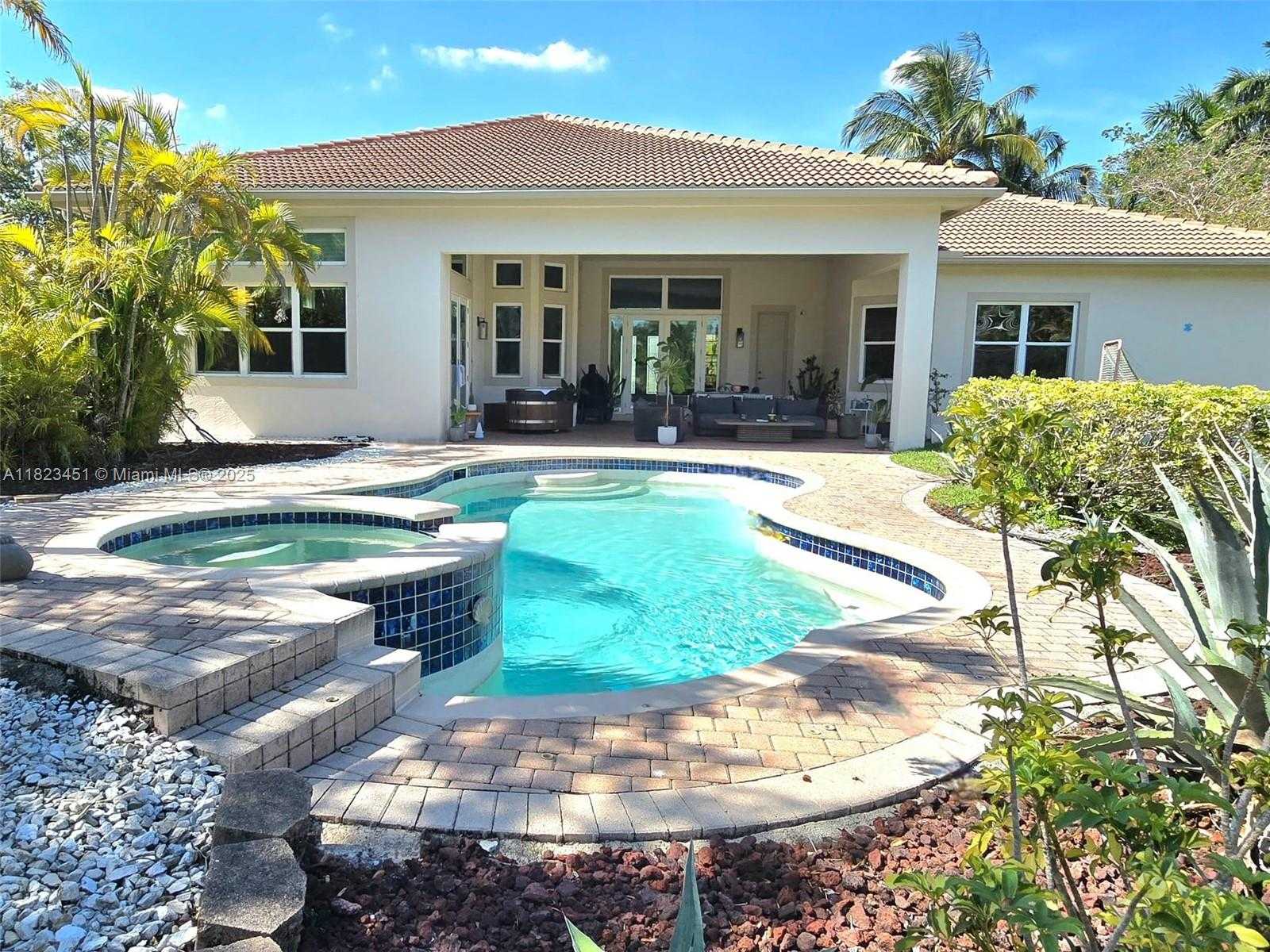 Small Image of 15066 SOUTH WEST 39TH ST, Davie Number 20