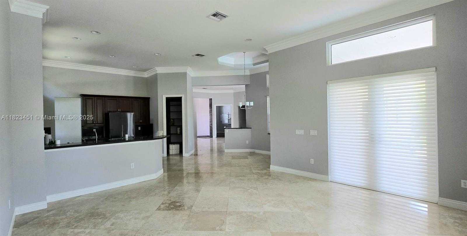Small Image of 15066 SOUTH WEST 39TH ST, Davie Number 4