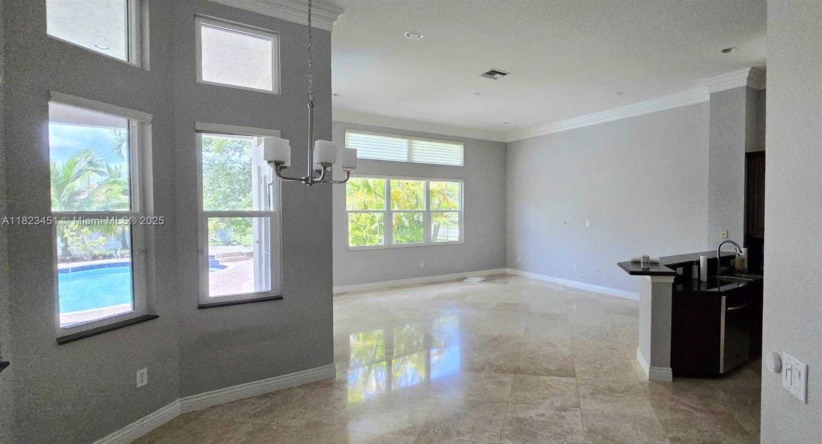 Small Image of 15066 SOUTH WEST 39TH ST, Davie Number 5