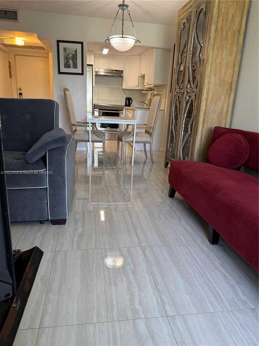 Small Image of 17570 ATLANTIC BLVD #405, Sunny Isles Beach Number 12