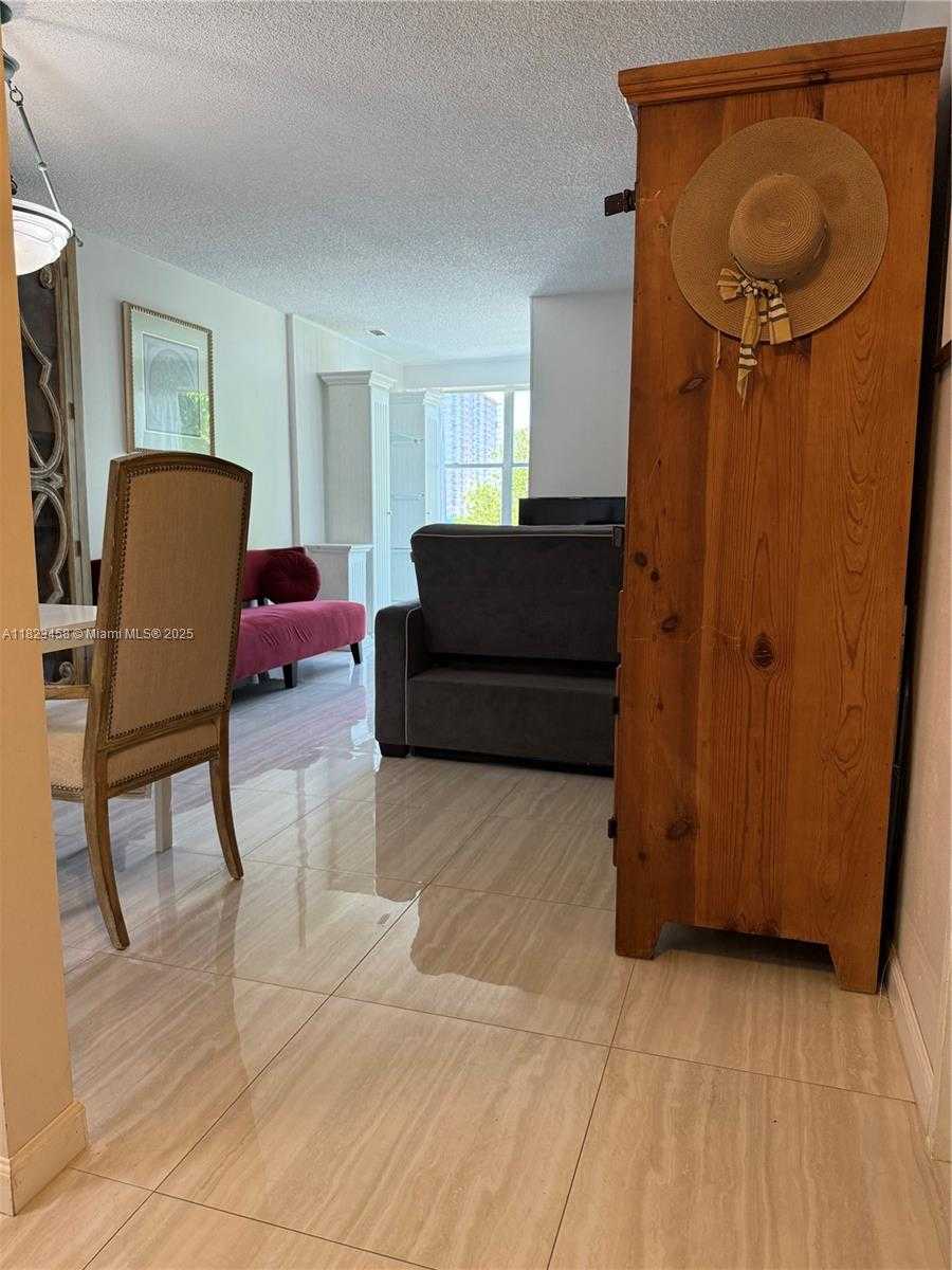 Small Image of 17570 ATLANTIC BLVD #405, Sunny Isles Beach Number 14