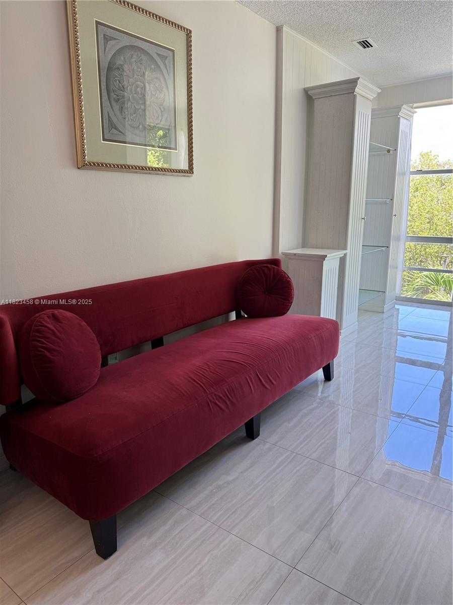 Small Image of 17570 ATLANTIC BLVD #405, Sunny Isles Beach Number 15