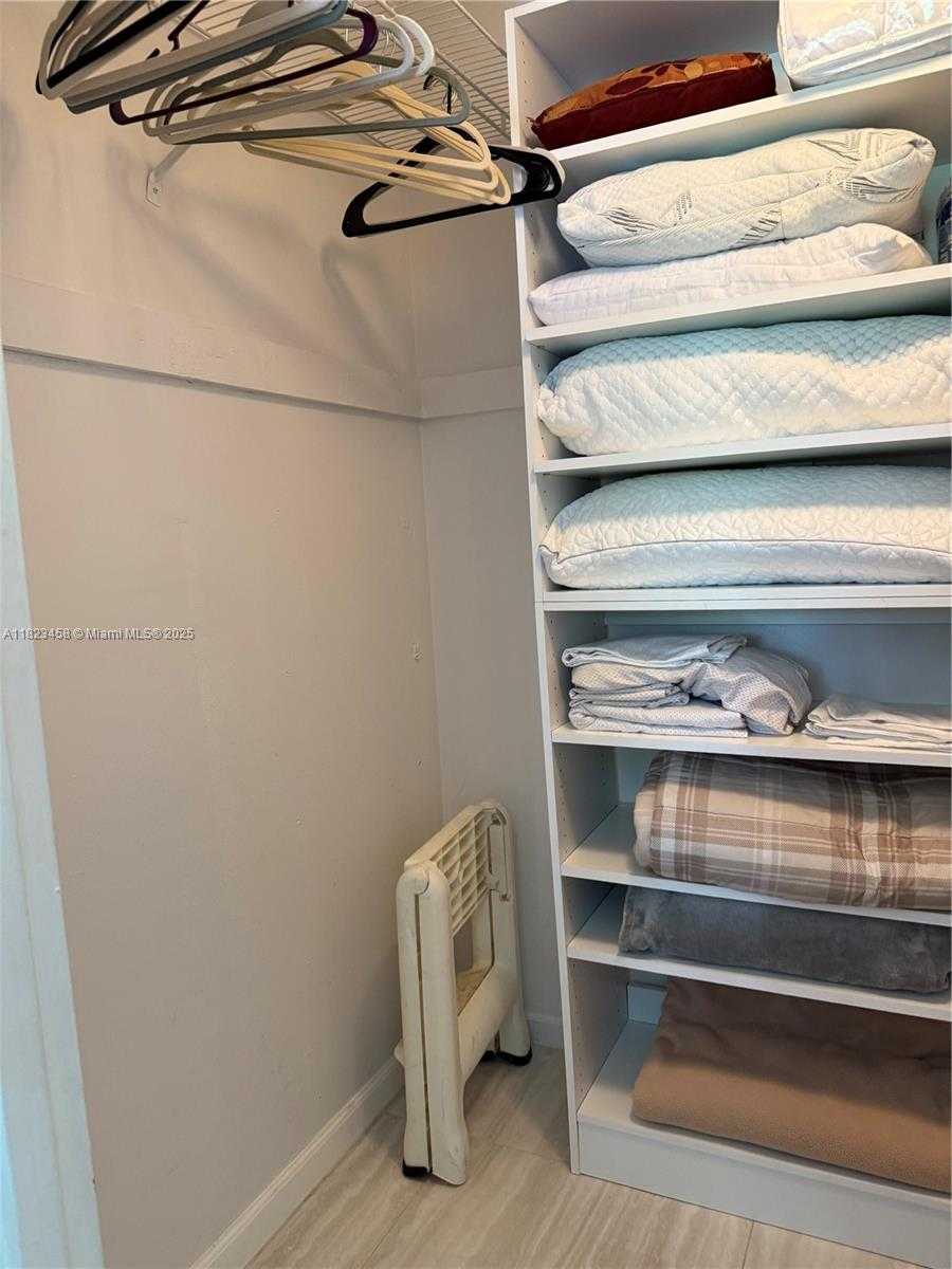Small Image of 17570 ATLANTIC BLVD #405, Sunny Isles Beach Number 26