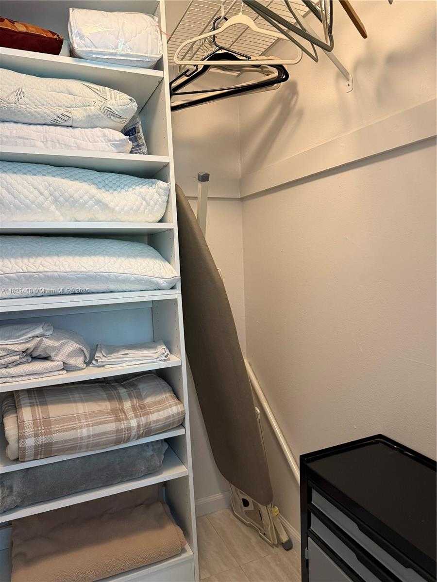 Small Image of 17570 ATLANTIC BLVD #405, Sunny Isles Beach Number 27