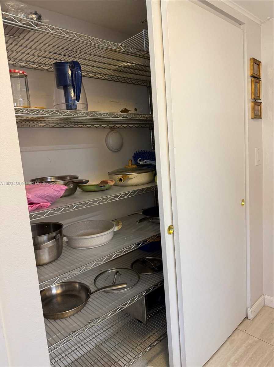 Small Image of 17570 ATLANTIC BLVD #405, Sunny Isles Beach Number 7