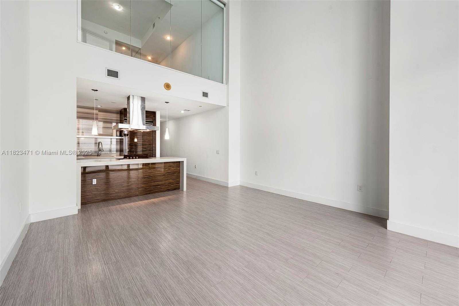 Small Image of 1100 BISCAYNE BLVD #5105, Miami Number 13