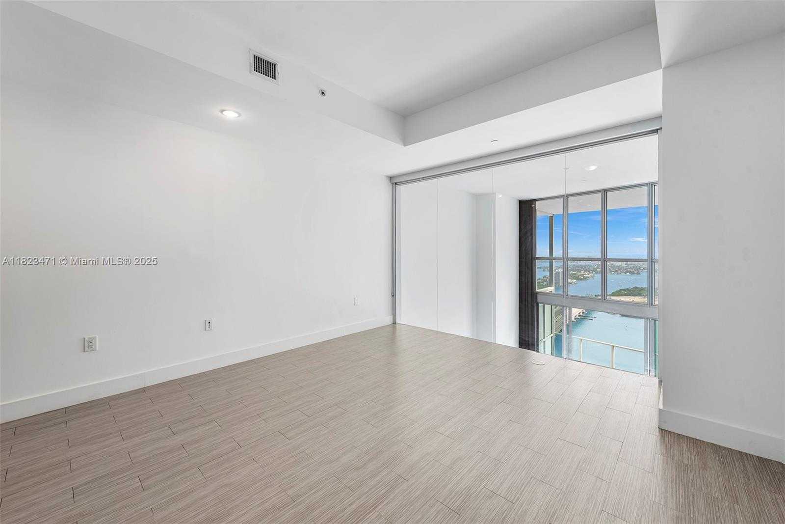 Small Image of 1100 BISCAYNE BLVD #5105, Miami Number 19