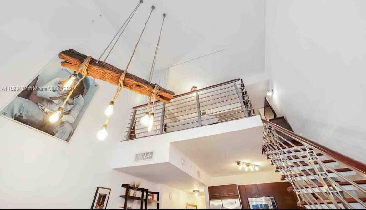 Small Image of 41 5TH ST #704, Miami Number 2
