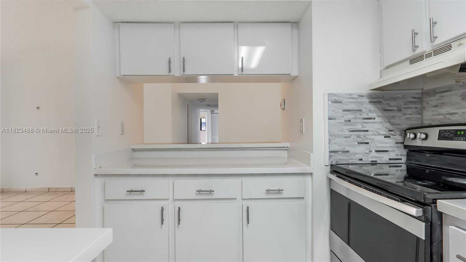 Small Image of Miami Number 11