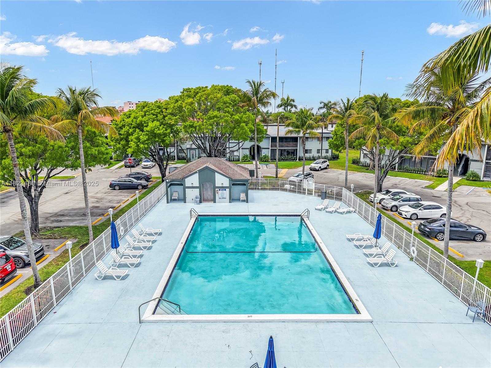 Small Image of Miami Number 25