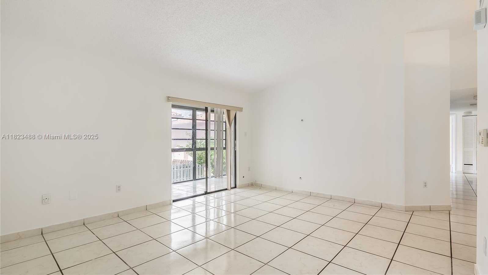 Small Image of Miami Number 4