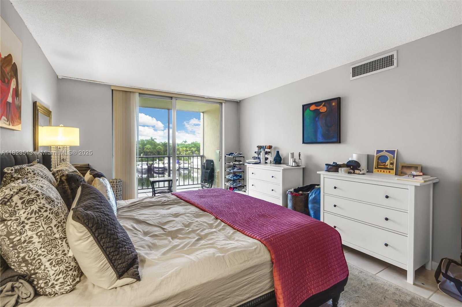 Small Image of 601 THREE ISLANDS BLVD #304, Hallandale Beach Number 12