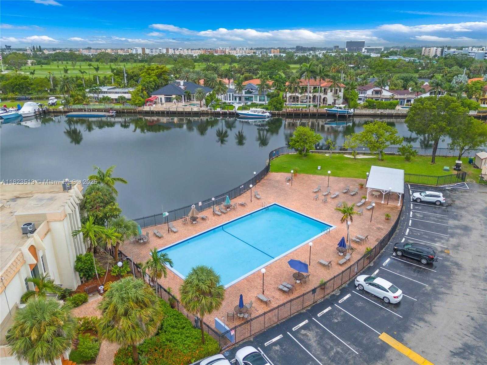 Small Image of 601 THREE ISLANDS BLVD #304, Hallandale Beach Number 27
