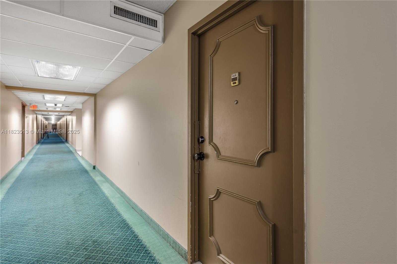 Small Image of 601 THREE ISLANDS BLVD #304, Hallandale Beach Number 31