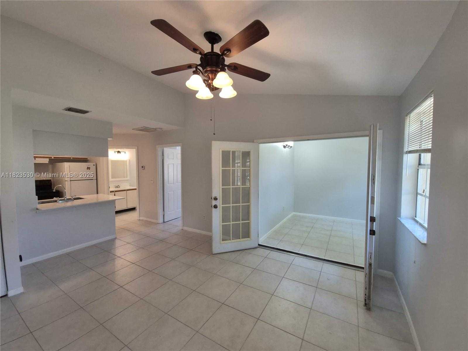 Small Image of 18310 NORTH WEST 68TH AVE #P, Hialeah Number 2
