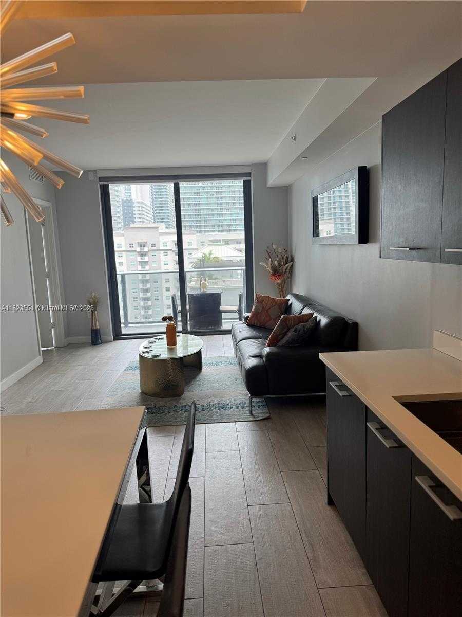 Small Image of 55 SOUTH WEST 9TH ST #1005, Miami Number 13