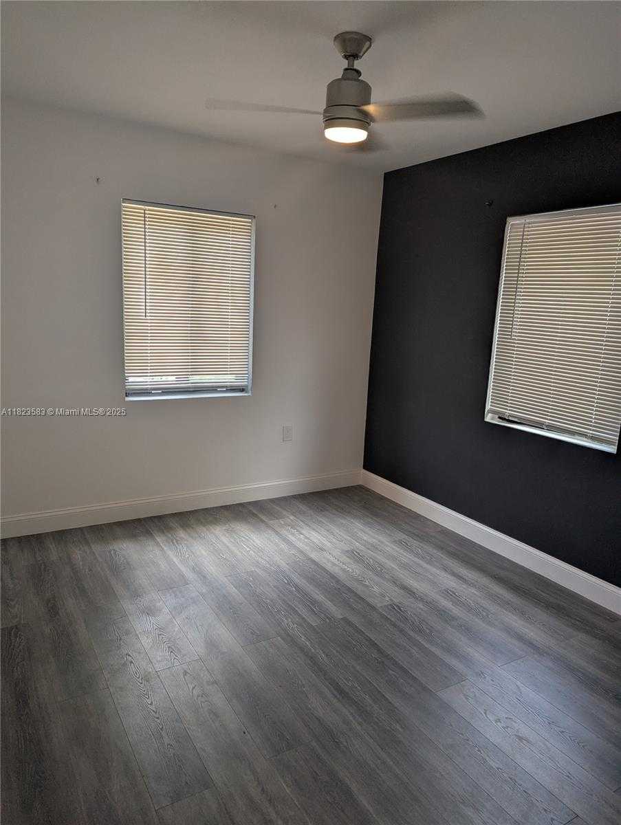Small Image of 14600 NORTH WEST 11TH CT #1, Miami Number 7