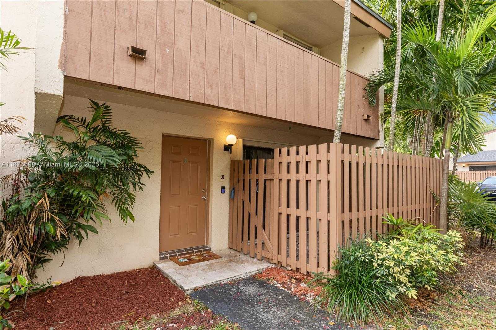 Small Image of 11466 SOUTH WEST 109TH RD #42X, Miami Number 43