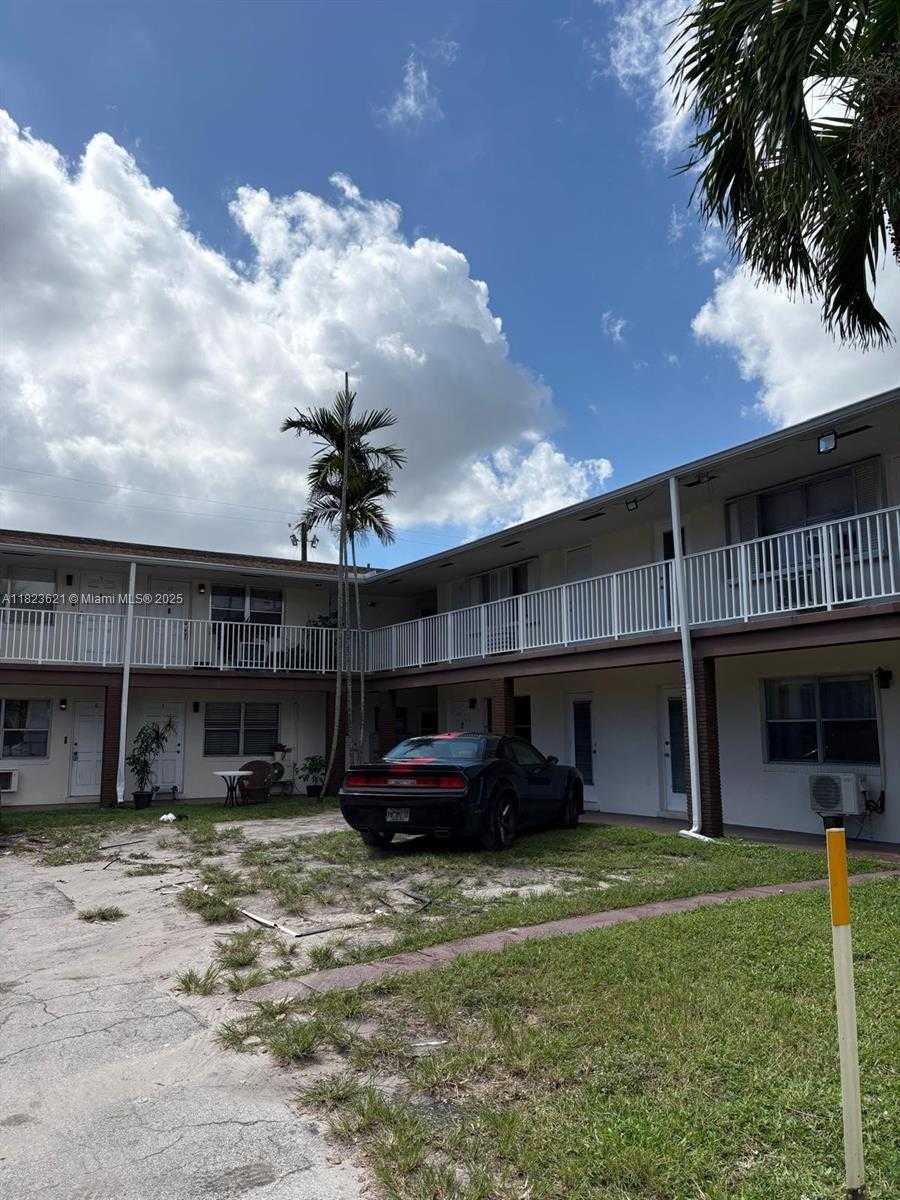 Small Image of 1816 MCKINLEY ST #12, Hollywood Number 22