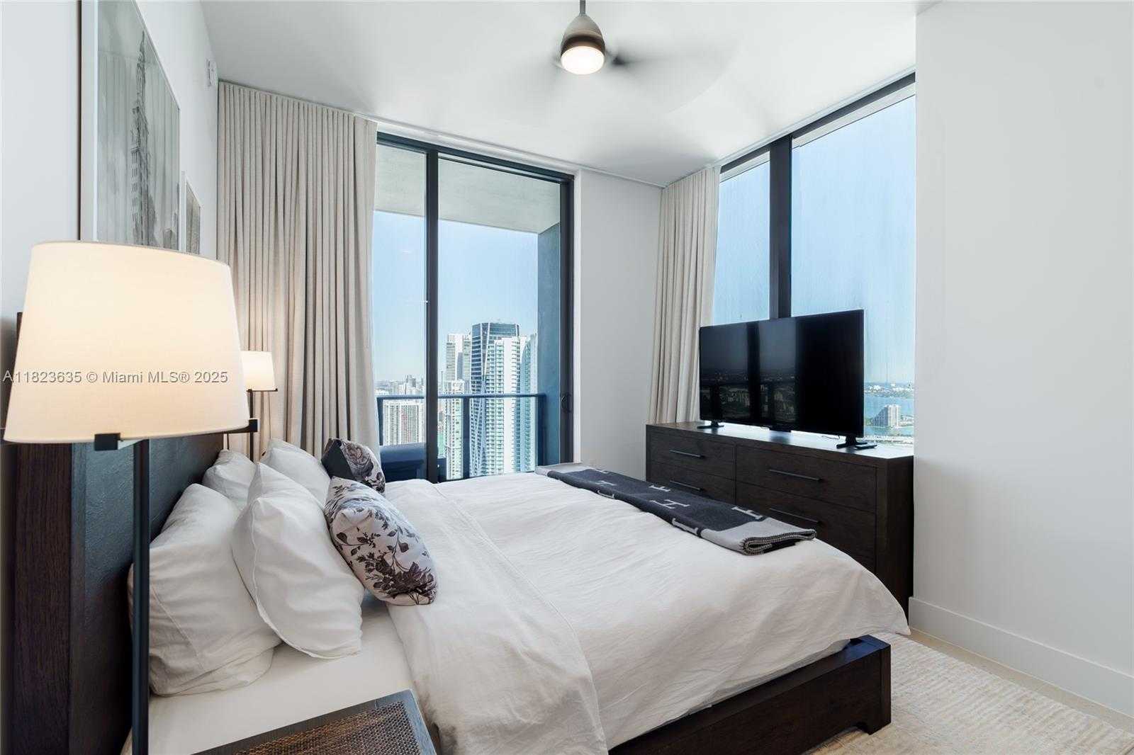 Small Image of 601 NORTH EAST 1ST AVE #5001, Miami Number 5