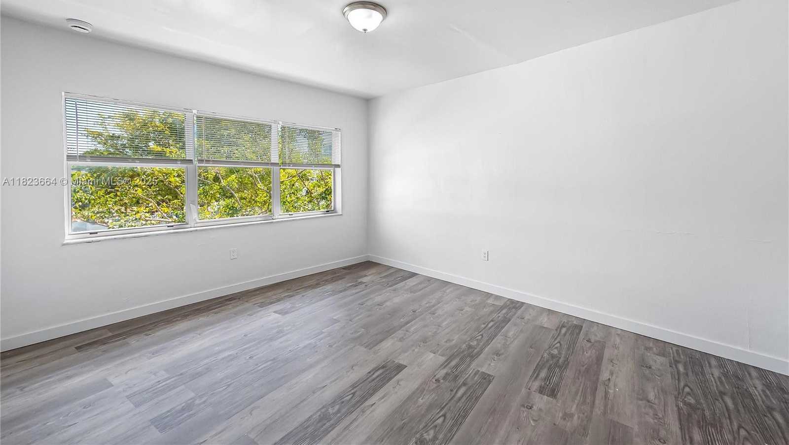 Small Image of 7271 GARY AVE #22, Miami Beach Number 13