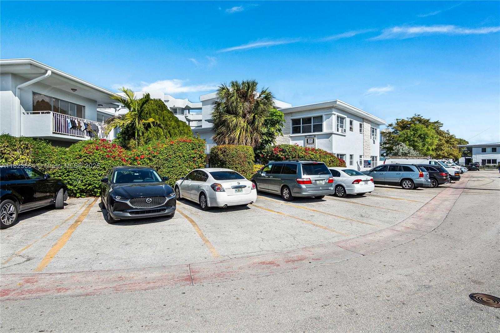 Small Image of 7271 GARY AVE #22, Miami Beach Number 20