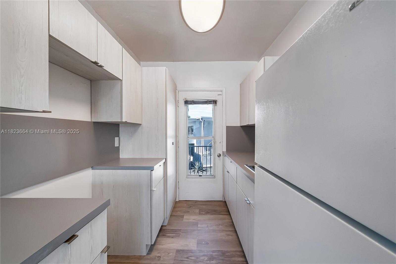 Small Image of 7271 GARY AVE #22, Miami Beach Number 5