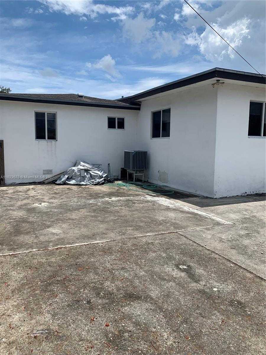 Small Image of Miami Number 6