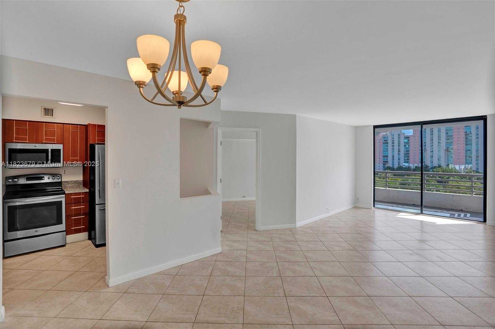 Small Image of 3300 NORTH EAST 191ST ST #1016, Aventura Number 18
