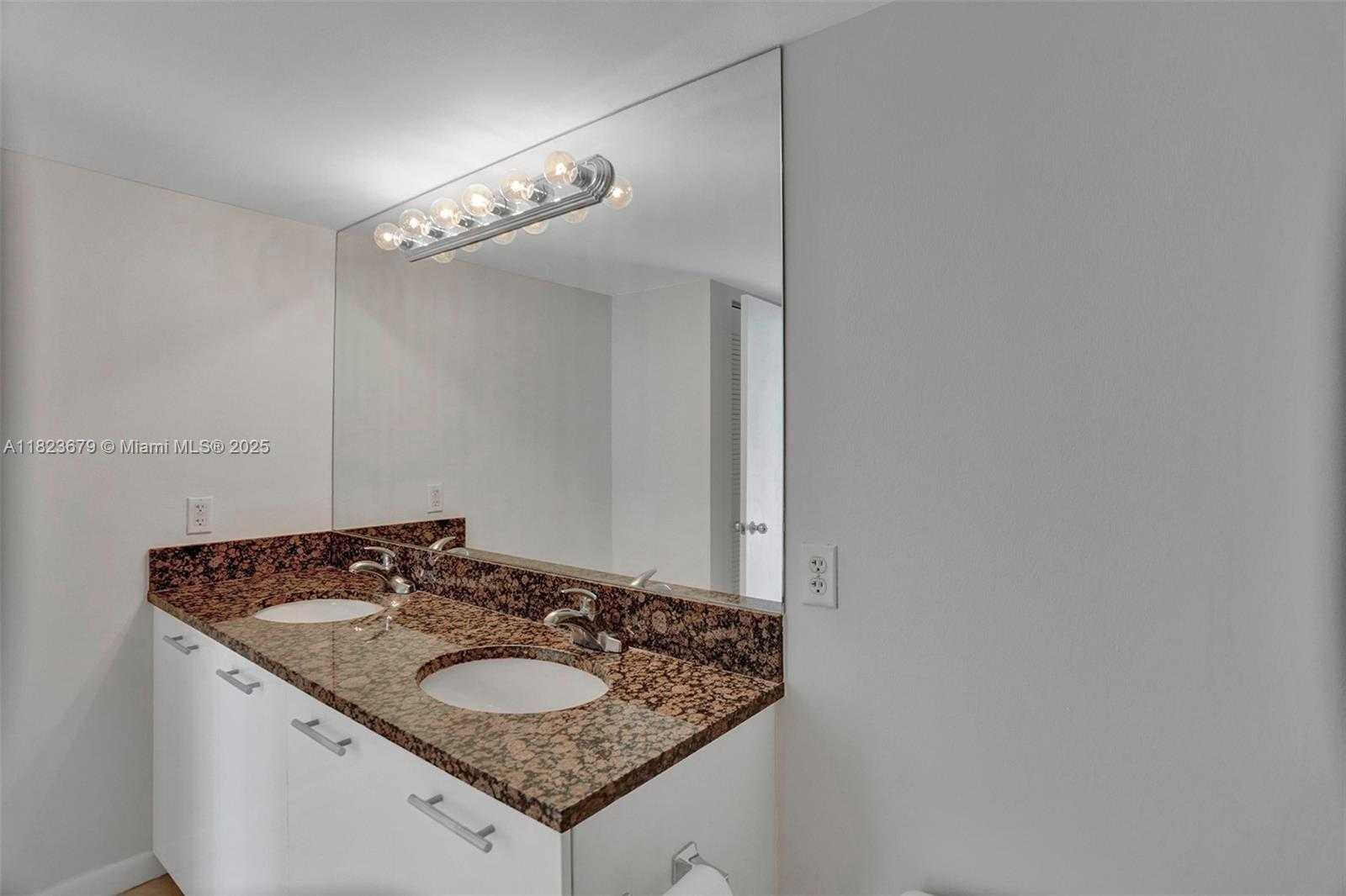 Small Image of 3300 NORTH EAST 191ST ST #1016, Aventura Number 25