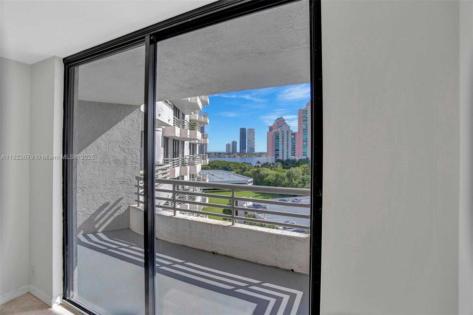 Small Image of 3300 NORTH EAST 191ST ST #1016, Aventura Number 8