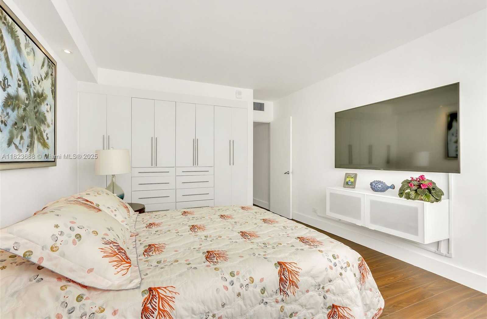 Small Image of 5005 COLLINS AVE #1223, Miami Beach Number 11