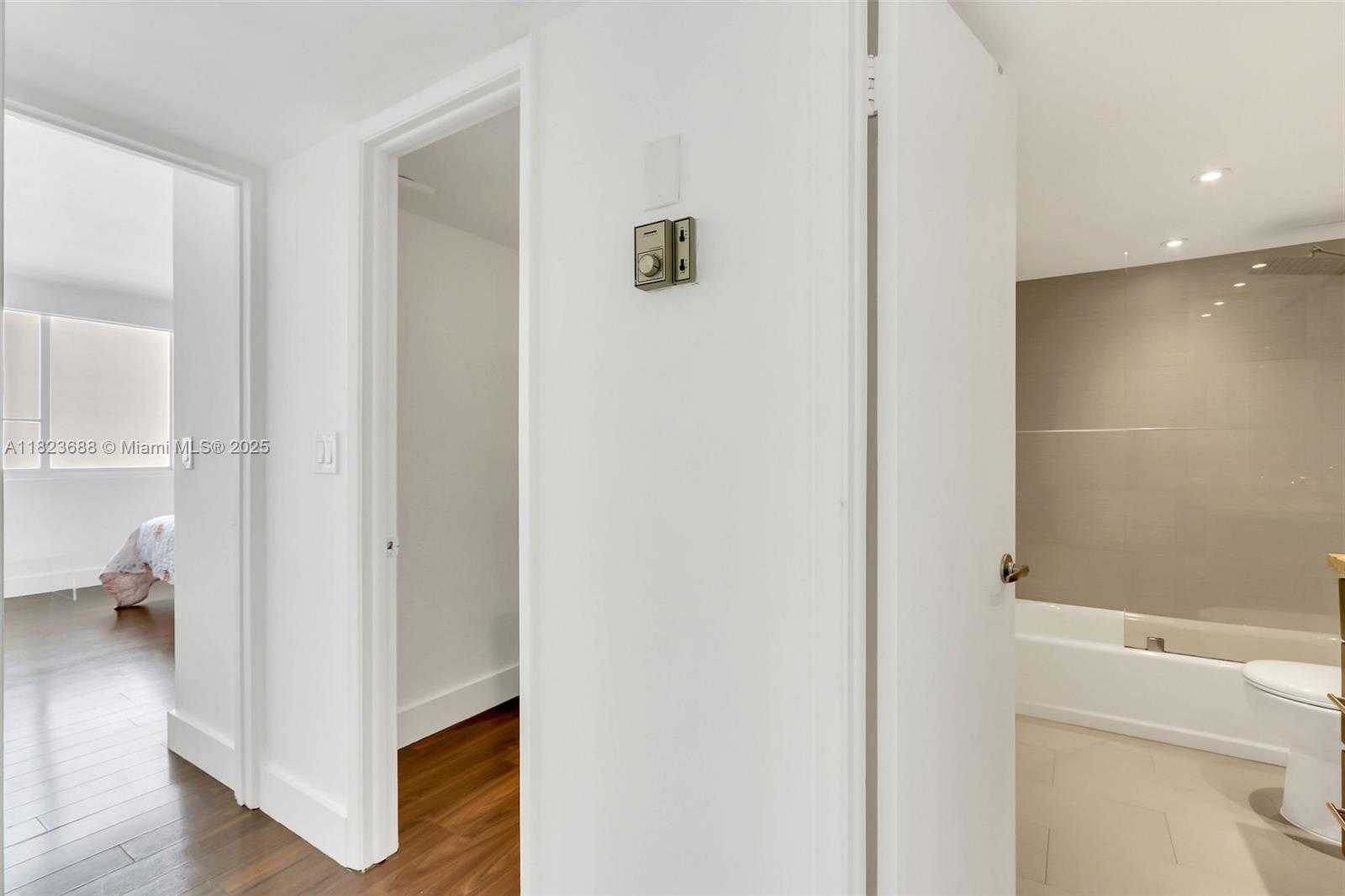 Small Image of 5005 COLLINS AVE #1223, Miami Beach Number 14