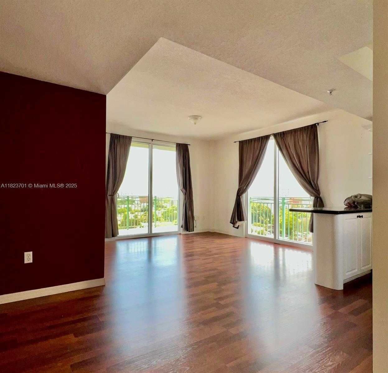 Small Image of 3500 CORAL WAY #1501, Miami Number 4