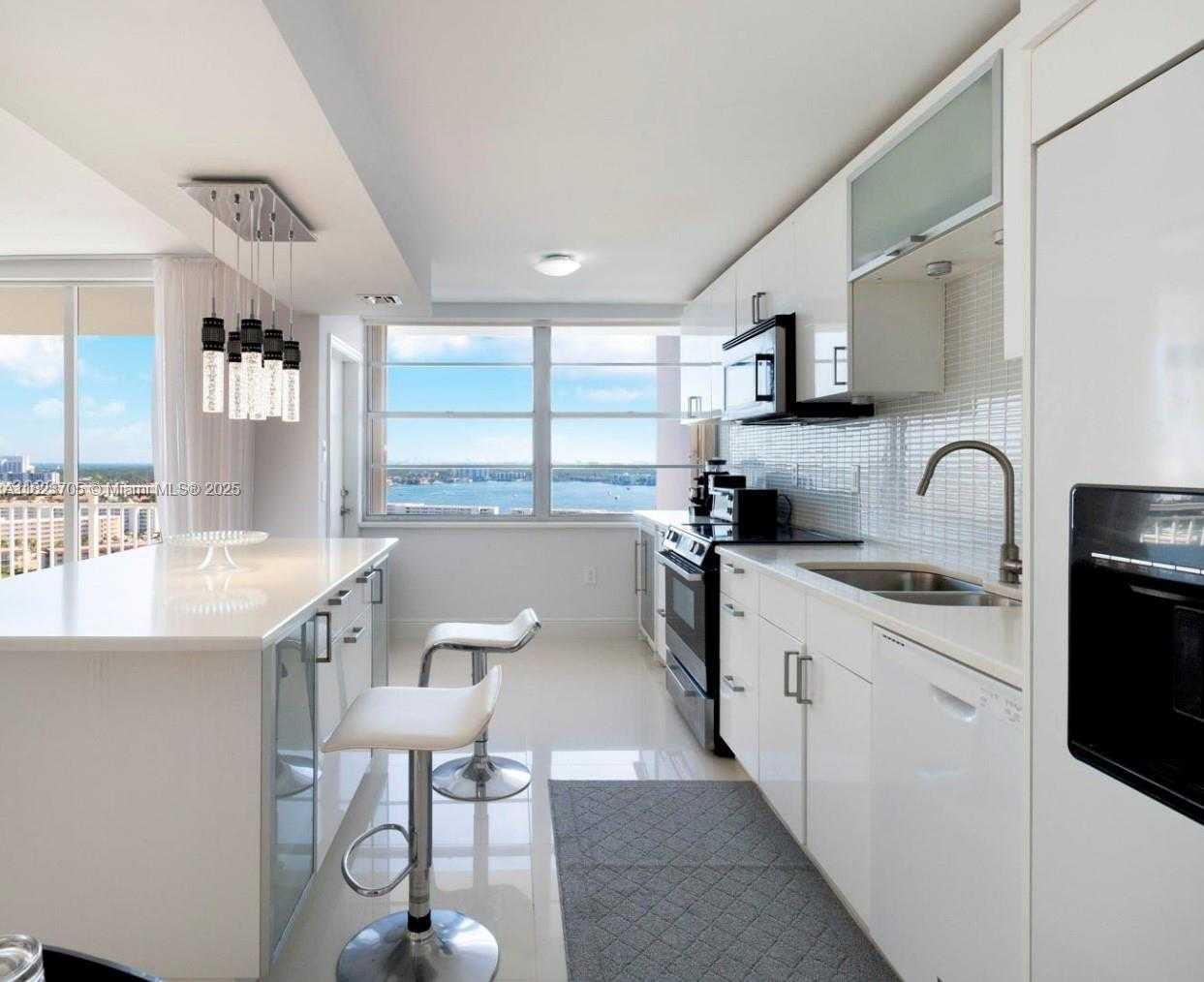 Small Image of 18071 BISCAYNE BLVD #1901, Aventura Number 6
