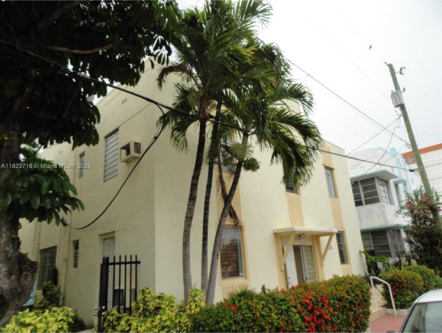 Small Image of 7928 HARDING AV #8, Miami Beach Number 2
