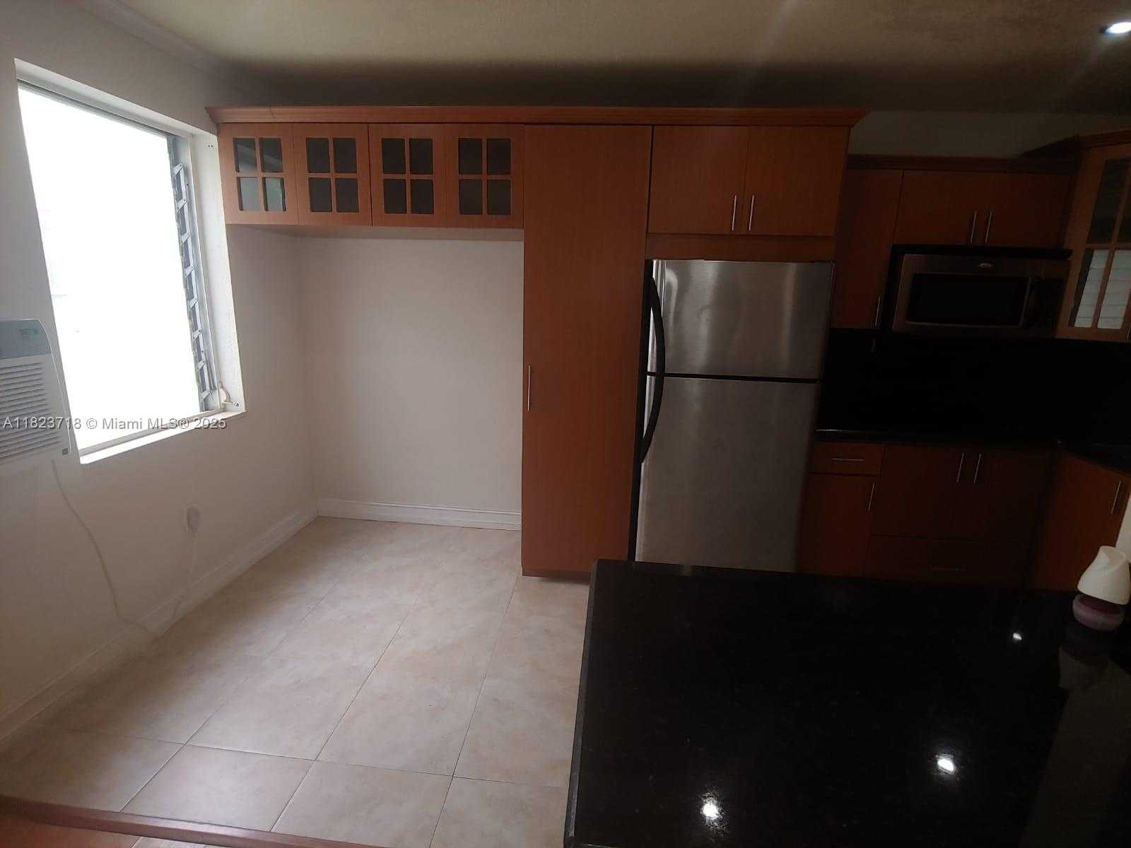 Small Image of 7928 HARDING AV #8, Miami Beach Number 29